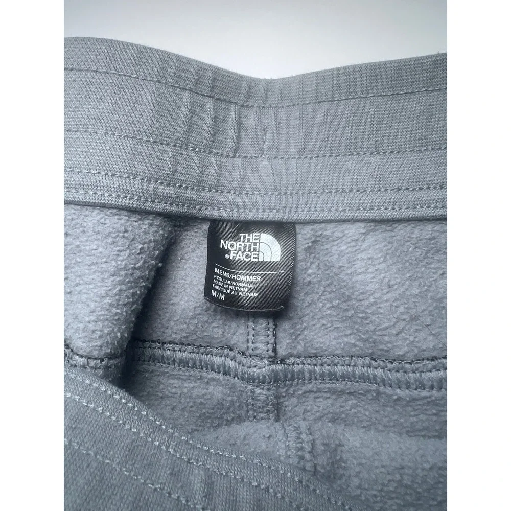 The North Face Joggers Mens Medium Grey Fleece Tapered Sweatpants NF0A4761
